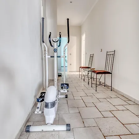 Intemella Kompítsion