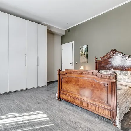 Intemella Villa Kompítsion