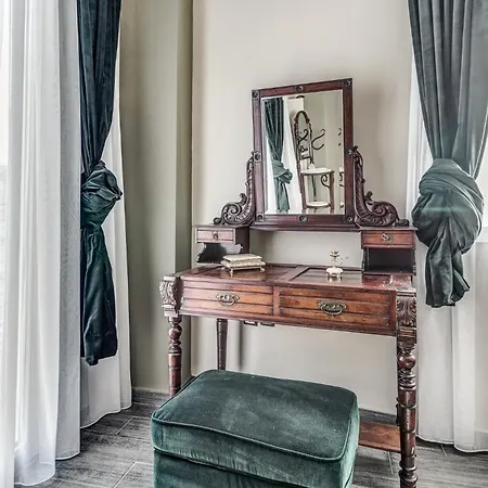 Villa Intemella Kompítsion