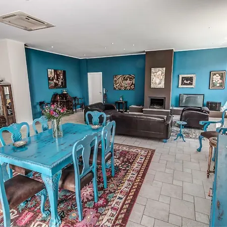 Intemella Villa Kompítsion