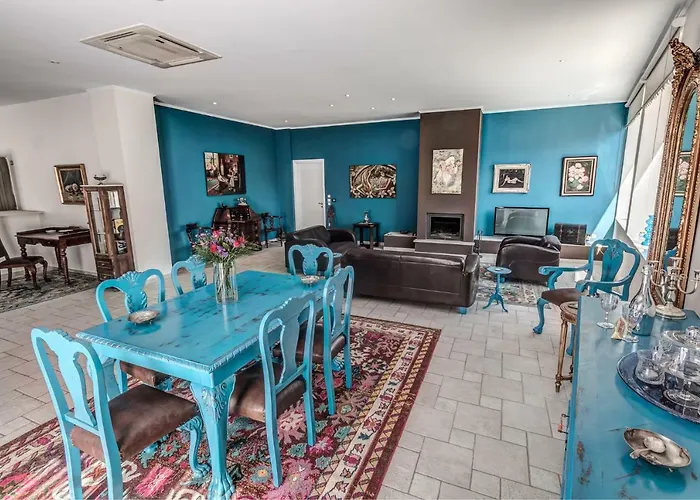 Intemella Villa Kompítsion