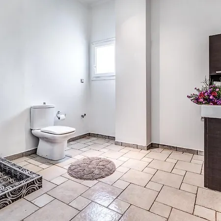 Intemella * Kompítsion